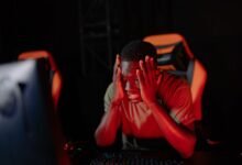 why can t i play game